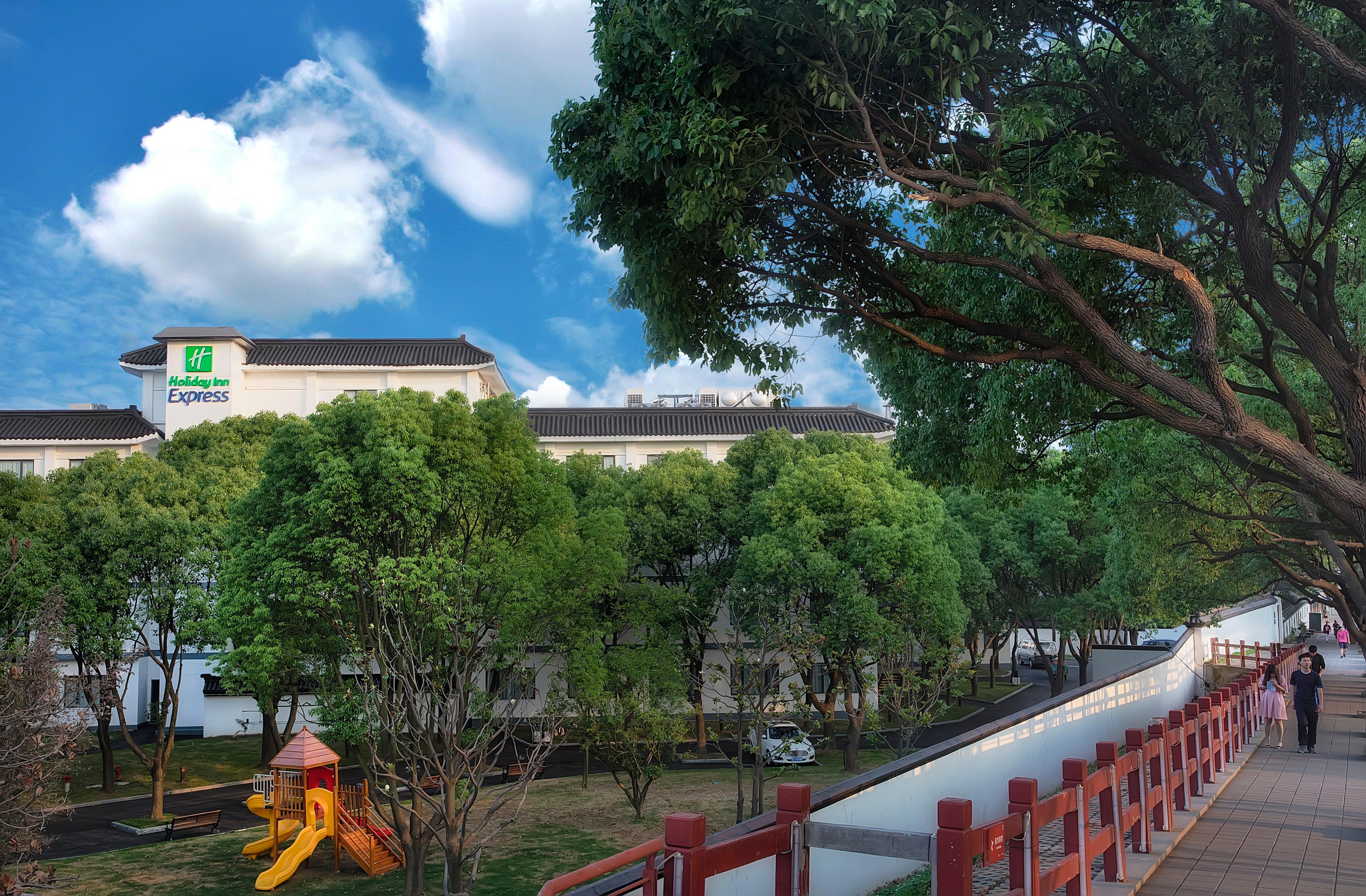 Holiday Inn Express - Suzhou Zhouzhuang Ancient Town, An Ihg Hotel Exterior foto